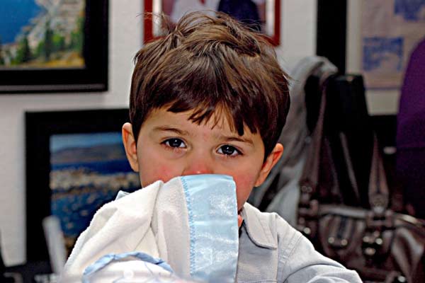 Trẻ quấy khóc đêm Trẻ quấy khóc đêm